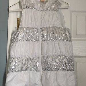 Puffer Vest with Shirt , Girls Sz 14/16❄️☃️🌨